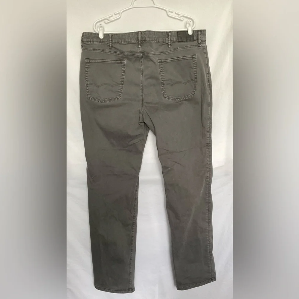 American Eagle Outfitters Gray Straight Leg Jeans